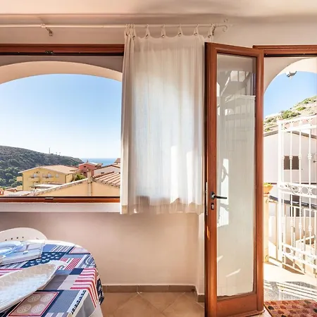 Adriana's House 부게루